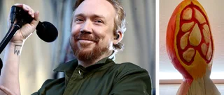 Gratis konsert när Lasse delar ut 100 000 kronor och ett halvt nypon