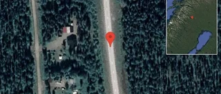 Fordon stillastående på E45 - helt stopp i ett körfält