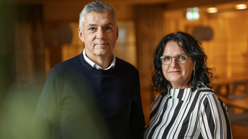 Anders Wärefors, vd och Selma Ramovic, enhetschef på Bjerking. Deras ambitionen är att erbjuda större flexibilitet för medarbetarna gällande hemarbete i framtiden.