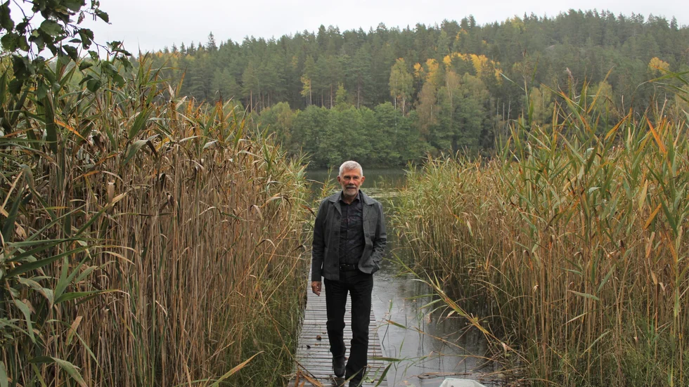Anders Lind har genomgått en rad kriser av olika slag genom sitt 72-åriga liv. Men han väljer inte att vara bitter. Istället ser han motgångarna som möjligheter till lärdom och erfarenhet.  