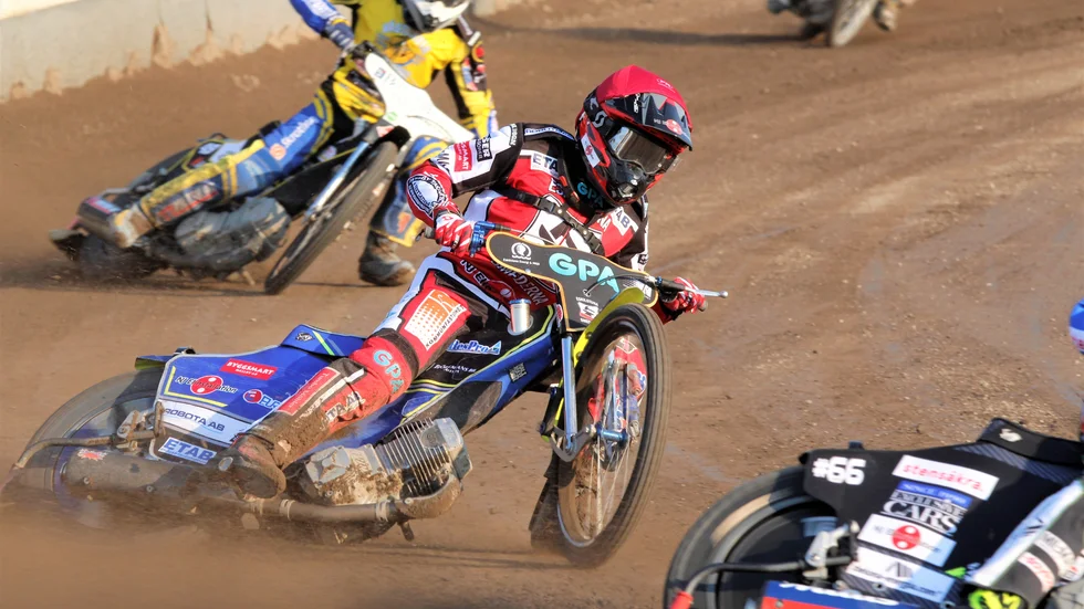 Smedstjärnan Pontus Aspgren gör allt för att kunna vara med i SM-finalen mot Dackarna.