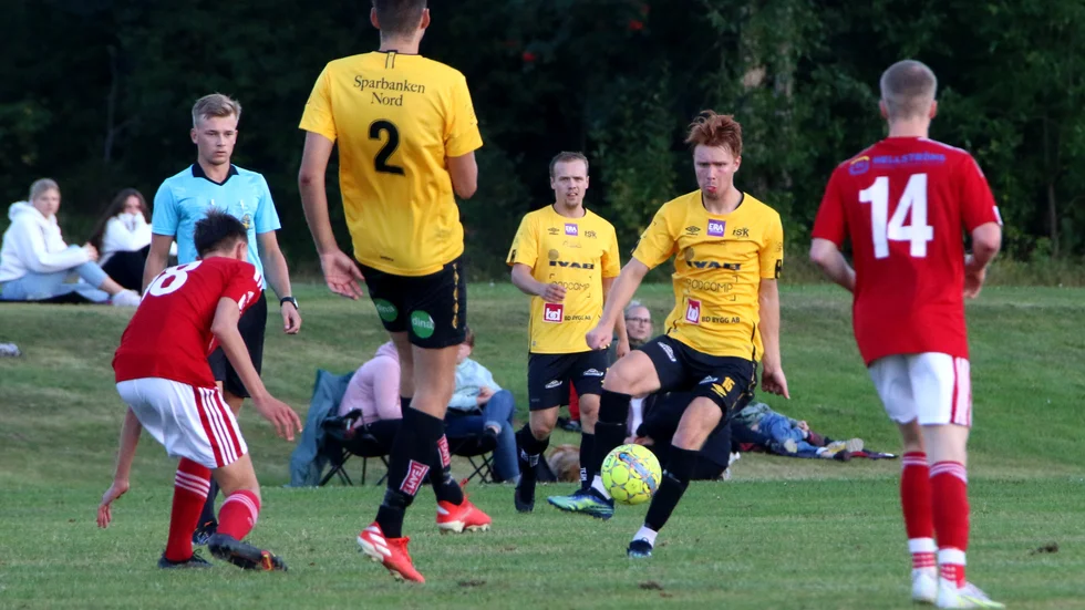 Infjärden vann borta mot Hemmingsmark. Därmed har laget 25 poäng, näst flest i herrarnas söderfyra. Bara Notvikens andralag (28 poäng) ligger före.