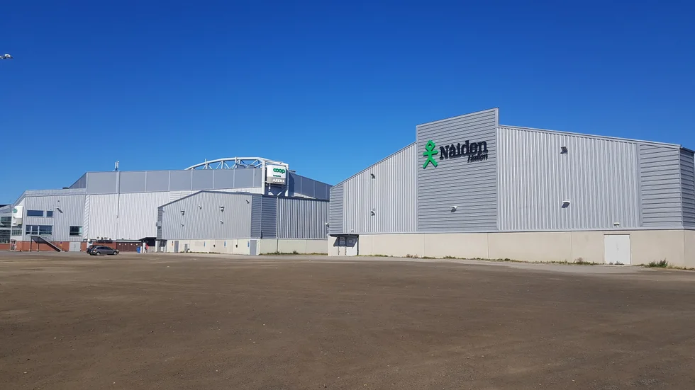 C-hallen ligger mellan Coop Norrbotten Arena och Nåidenhallen. Nu ska även C-hallen få ett sponsrat namn och det nya namnet väntas bli Scaniahallen.