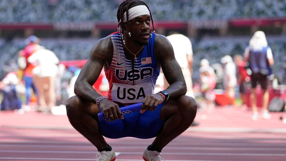 Cravon Gillespie, som sprang sistasträckan på 4x100 meter, begrundar USA:s misslyckande i försöken.