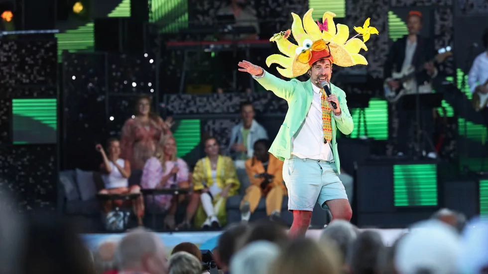 Komikern och skådespelaren Per Andersson under sommarens Diggiloo-konsert i Motala. 2022 blir det dock inget besök av turnén i Motala eller Vadstena. Arkivbild.