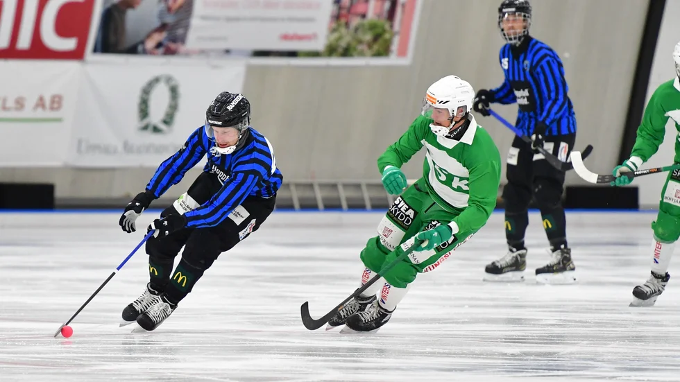 Kalle Mårtensson och hans Sirius, här mot VSK, premiärspelar mot Vänersborg.