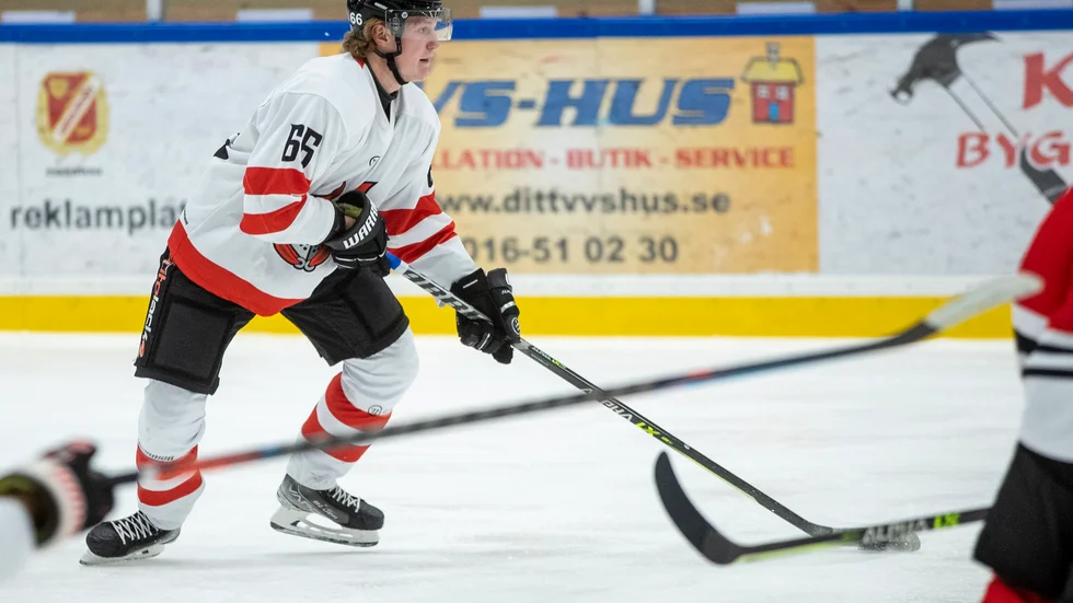Daniel Ohlsson har bara varit inne på två mål bakåt i spel fem mot fem efter åtta omgångar av västra hockeyettan.