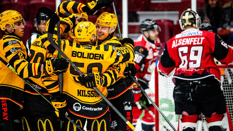 Jonathan Johnson är en av tre målskyttar som gjorde sina första mål för säsongen.