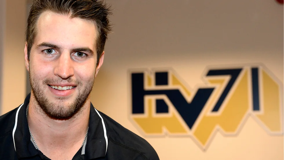 Kyle Beach spelade sju matcher med HV71 2013. Nu berättar han om övergreppen av en tränare i Chicago. Arkivbild.