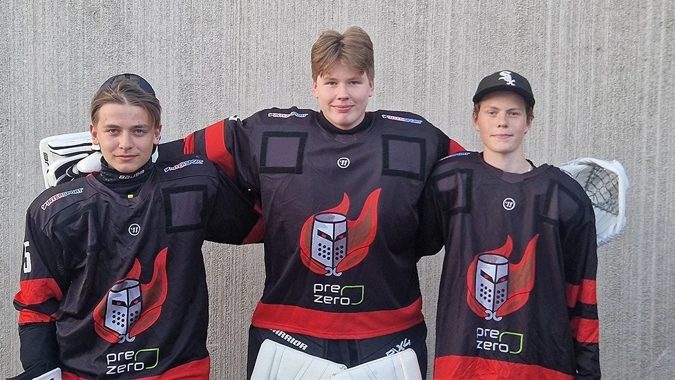 En trio TV-puckare, från vänster Jonatan Hellvard, Andreas Sjöberg och Gustav Nilsson.