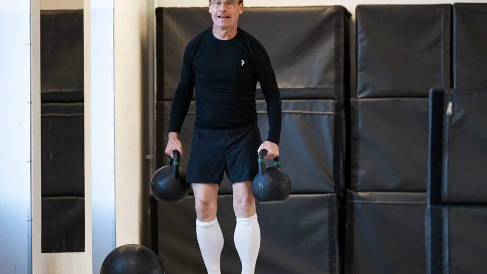 Ulf Kristersson när han testade hinderbanan som ingår i polisutbildningen. Arkivbild.