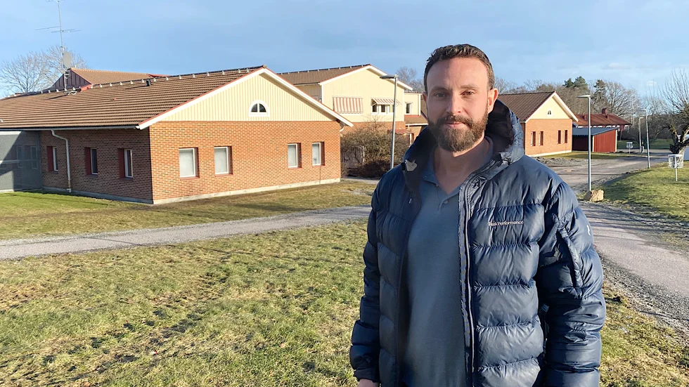 Sis ungdomshem Eknäs söder om Enköping är ett av landets 21 ungdomshem som berörs av regeringens utredning av den statliga ungdomsvården. Alexander Pellettieri, institutionschef vid Eknäs, välkomnar utredningen.