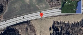 Stillastående lastbil stör trafiken