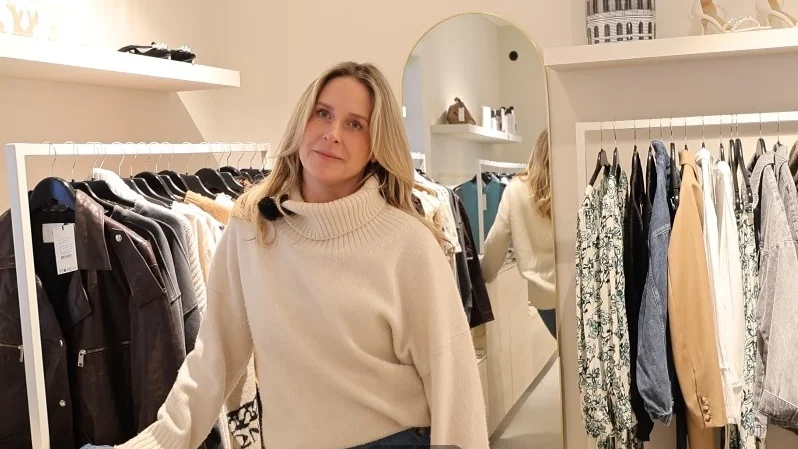 Caroline Kejbert driver butiken Kejbert Concept i Örsundsbro.