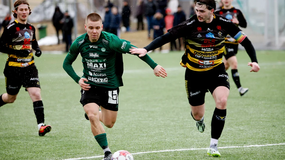 Daniel Norrby gjorde ESK:s enda mål i matchen mot Falu BS.