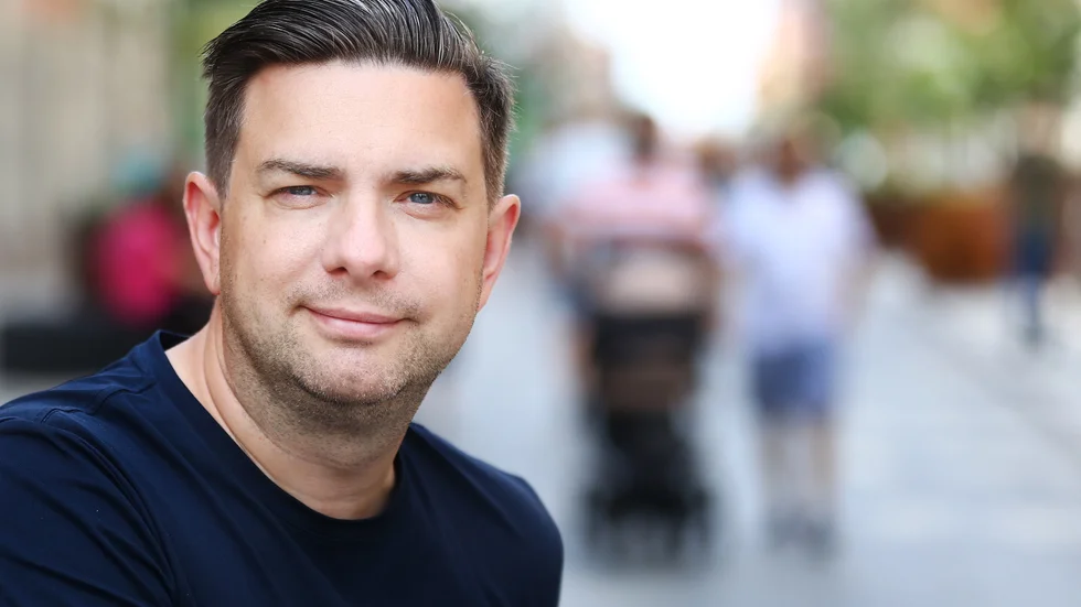 Insändarskribenten ger Jimmy Jansson (S) tumme upp och tycker att det gnälls för mycket.