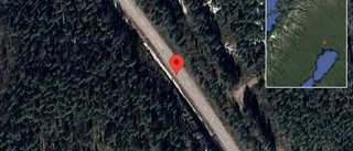 Stopp i trafiken efter bilbrand på väg 744