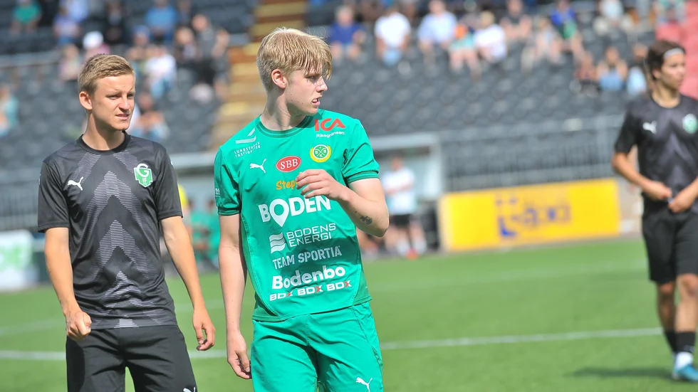 Adam Samuelsson gjorde tre mål borta mot Gottne.