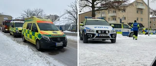Därför är det fullt av poliser vid gamla simhallen