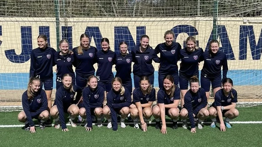 Skellefteå FC är just hemkomna från ett träningsläger i soliga Spanien.