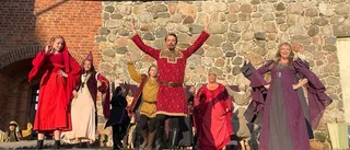 Premiären för Nyköpings gästabud: Ett äventyr från start till mål