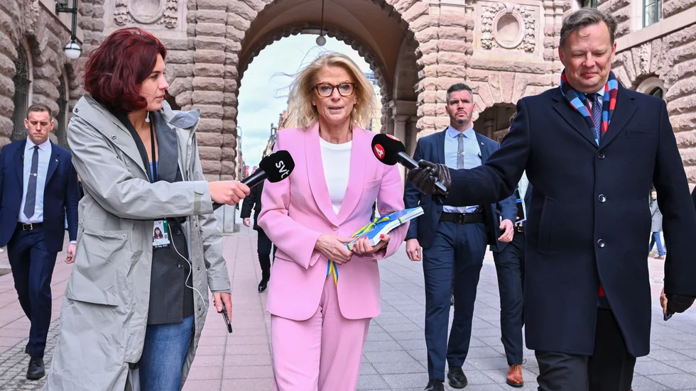 Finansminister Elisabeth Svantesson (M) när hon överlämnade vårändringsbudgeten till riksdagen i förra veckan. Arkivbild.