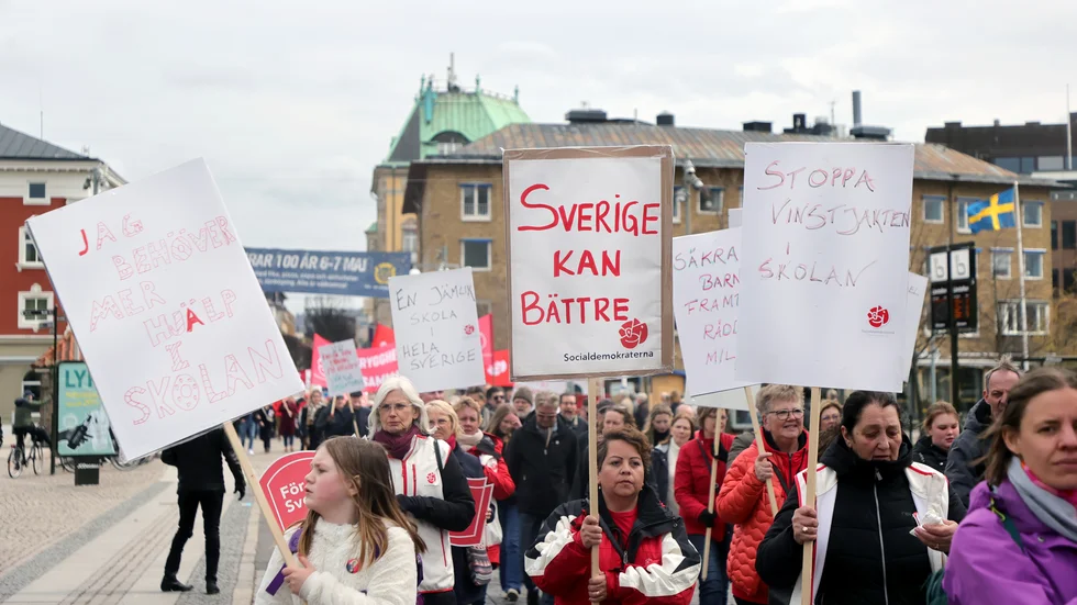 ARBETARRÖRELSENS DAG.
Socialdemokraternas demonstrationståg j i Jönköping under förra årets första maj-firande.