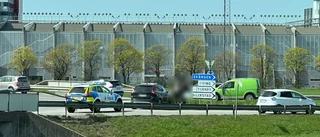 Förare misstänkt för trafikbrott – en person förd till sjukhus