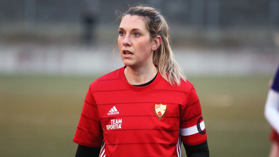 Linnea Larsson, Hangvar SK