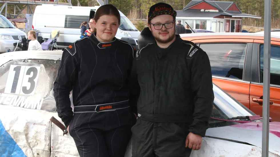 Linn Stenman och Lukas Nordin är ett kärlekspar som tävlar för Älvsbyns MS. Ofta i samma bil.