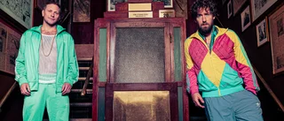 Hyllade komikerduon intar Katrineholm med sin show