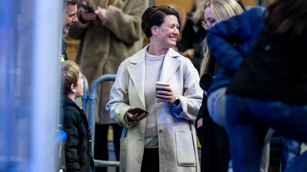 Camilla Freedeke har på nytt blivit aktiv i Vimmerby Hockey. Sedan januari har hon arbetat med strategiskt arbete inom organisationen, i syfte att hantera en tuff ekonomisk situation. "Vi måste alltid jobba för att kapitalet ska följa med de sportsliga framgångarna", säger hon.
