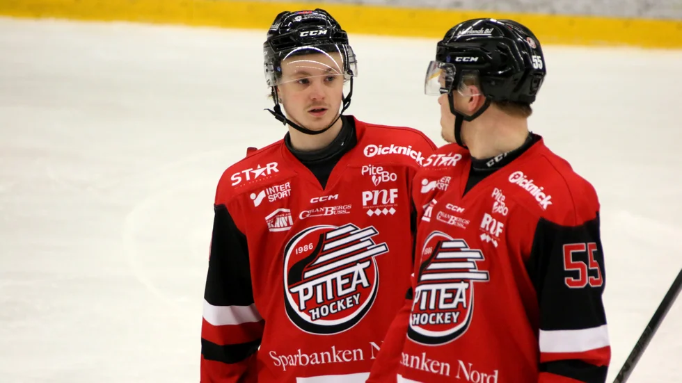 Oscar Nilsson, 22 år från Skellefteå, gör sin andra säsong i Piteå Hockey. Efter lördagens storseger ser han fram emot fortsättningen av kvalserien. 