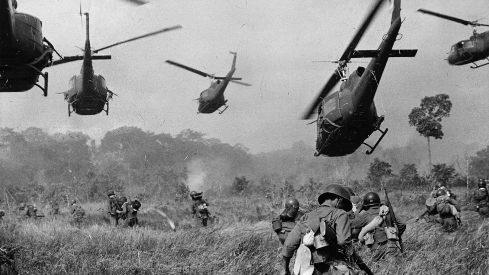 Efter 60 år återvänder Bison till Vietnam, med sin yngste son som resesällskap. ”Vi har pratat mycket om Vietnam-kriget, sonen och jag.”