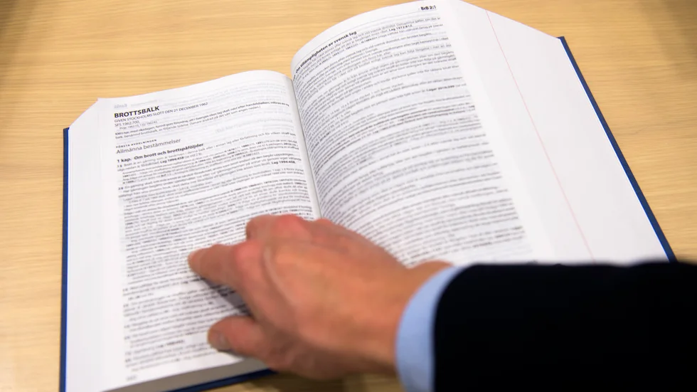 Högerregeringen vill skriva om kommunallagen för att underlätta nya privatiseringar.