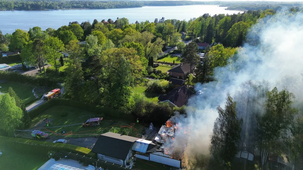 Eldsvådan syntes över ett stort område 
