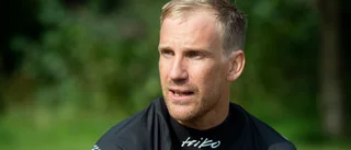 TV: Se när reportern testar kajakcross i Nyköpingsån
