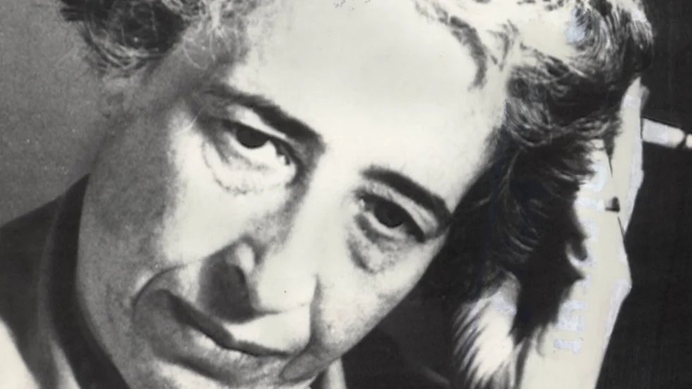Den tyska filosofen Hanna Arendt. 
