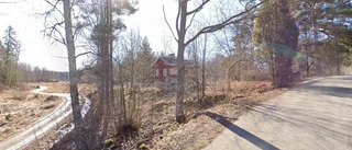 70-talsstuga på 16 kvadratmeter såld i Bestorp - priset: 450 000 kronor