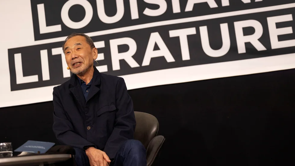 Japanen Haruki Murakami, 74, mötte publiken samtliga fyra dagar under litteraturfestivalen på Louisiana i danska Humlebæk. Pressbild.