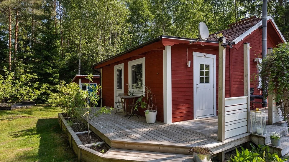 På förstaplatsen finns huset på Marsjövägen 25. En härlig fristad från storstadspulsen som hade 4 863 besöksvisningar på sajten.