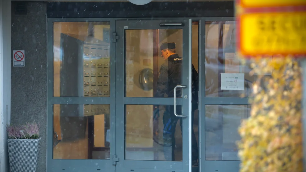 Polisen på plats i Skarphagen.