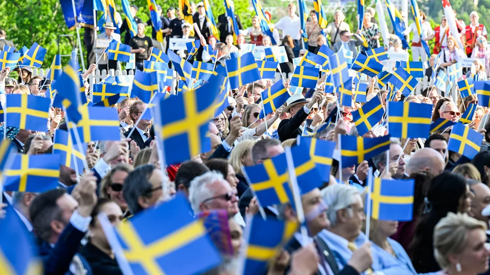 Om fundamenten för vår svenskhet inte längre är svenska, vart tar svenskheten vägen? undrar insändarskribenten. Och vad innebär det då att vara ”Sverigevän”? 