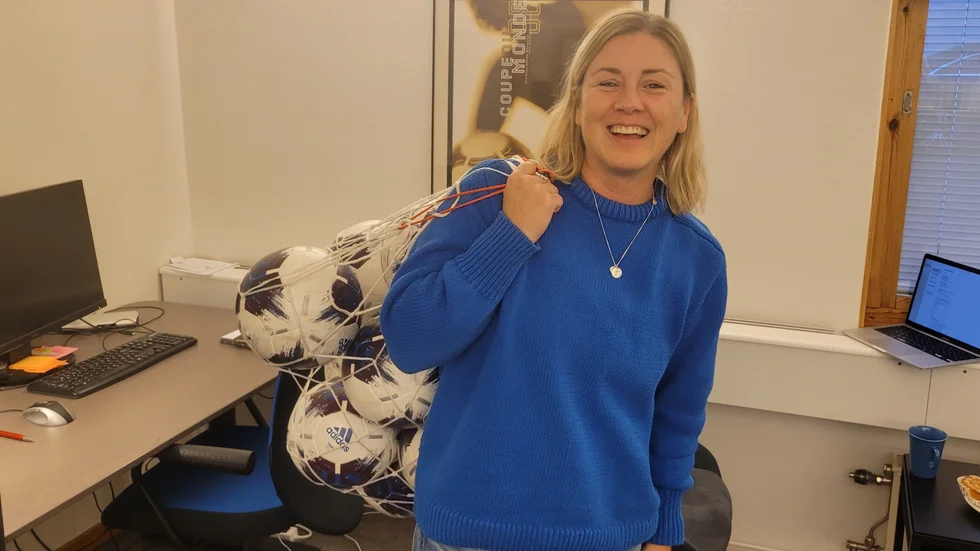 Linda Blom jobbar med att sprida futsalsporten åt Upplands fotbollförbund. 