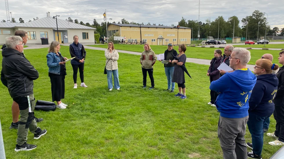 Eva Ledin från Mjölby kommun har en planeringsdag med representanter från föreningar inför pep-dagen på söndag.