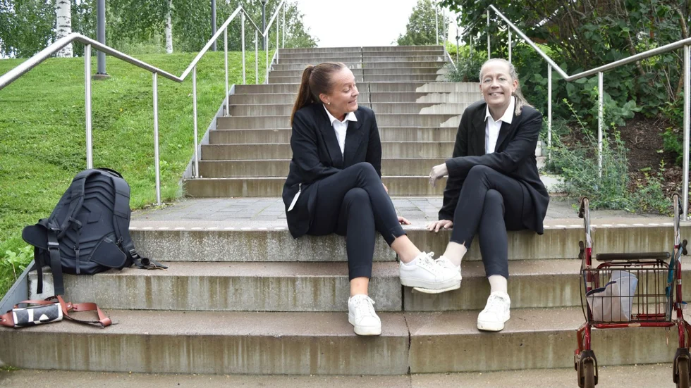 "När jag blir äldre vill jag kunna bo hemma så länge som möjligt, vara i trädgården och gå ut i naturen. Jag vill ha social gemenskap. Tyvärr får man inte alltid välja hur det blir", säger Linda Dehlin. Bilden av Linda är manipulerad.