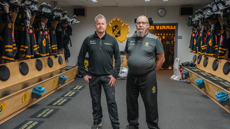 Radarparet Torbjörn Lundqvist och Mikael Lundström har nu jobbat som materialförvaltare tillsammans i två decennium och delar nu med sig av några av alla hemligheter.