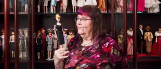 Nostalgikick för Barbieälskare när Britt-Inger visar sina dockor