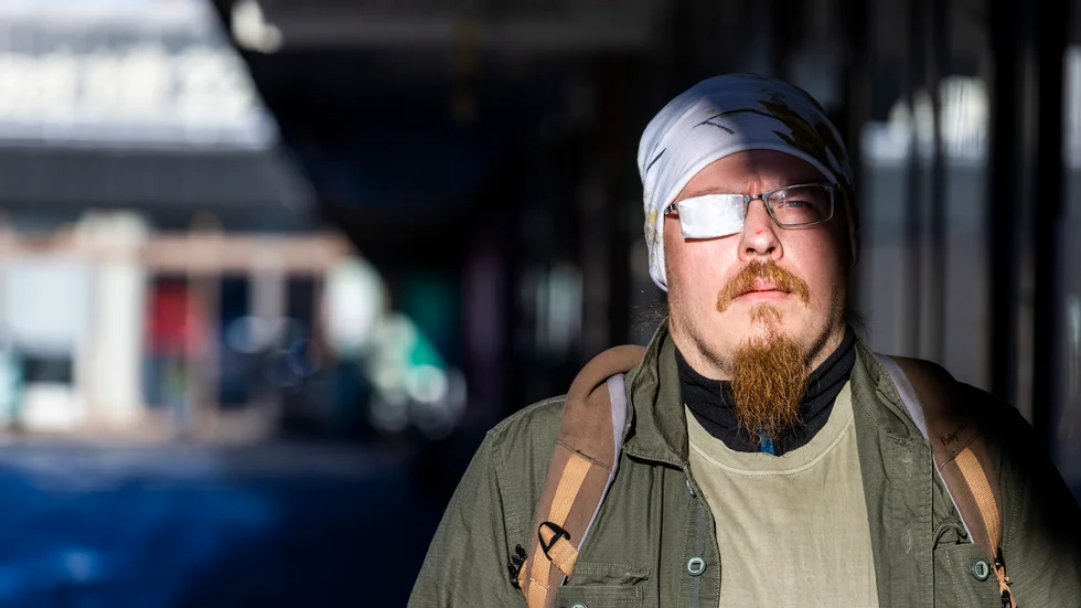 Michael Wiinikka förlorade synen på ett öga efter slyröjning vid E4 i höjd med Siknäs.