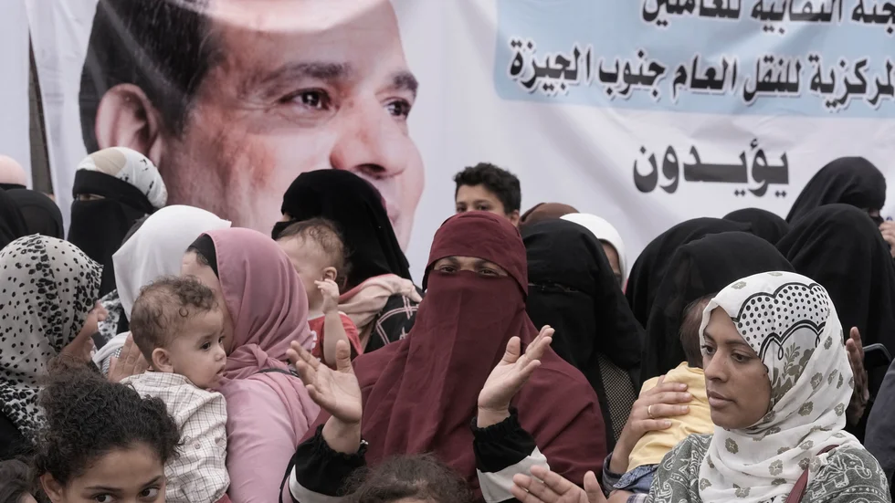Anhängare till Egyptens president Abd al-Fattah al-Sisi vid ett möte i Kairo på måndagen.